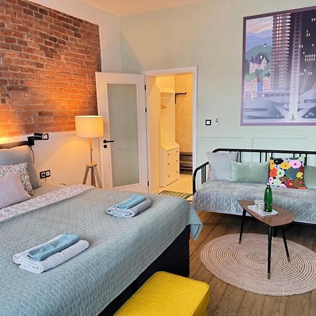 Four Rooms Carlsbad Authentic Карловы Вары Экстерьер фото