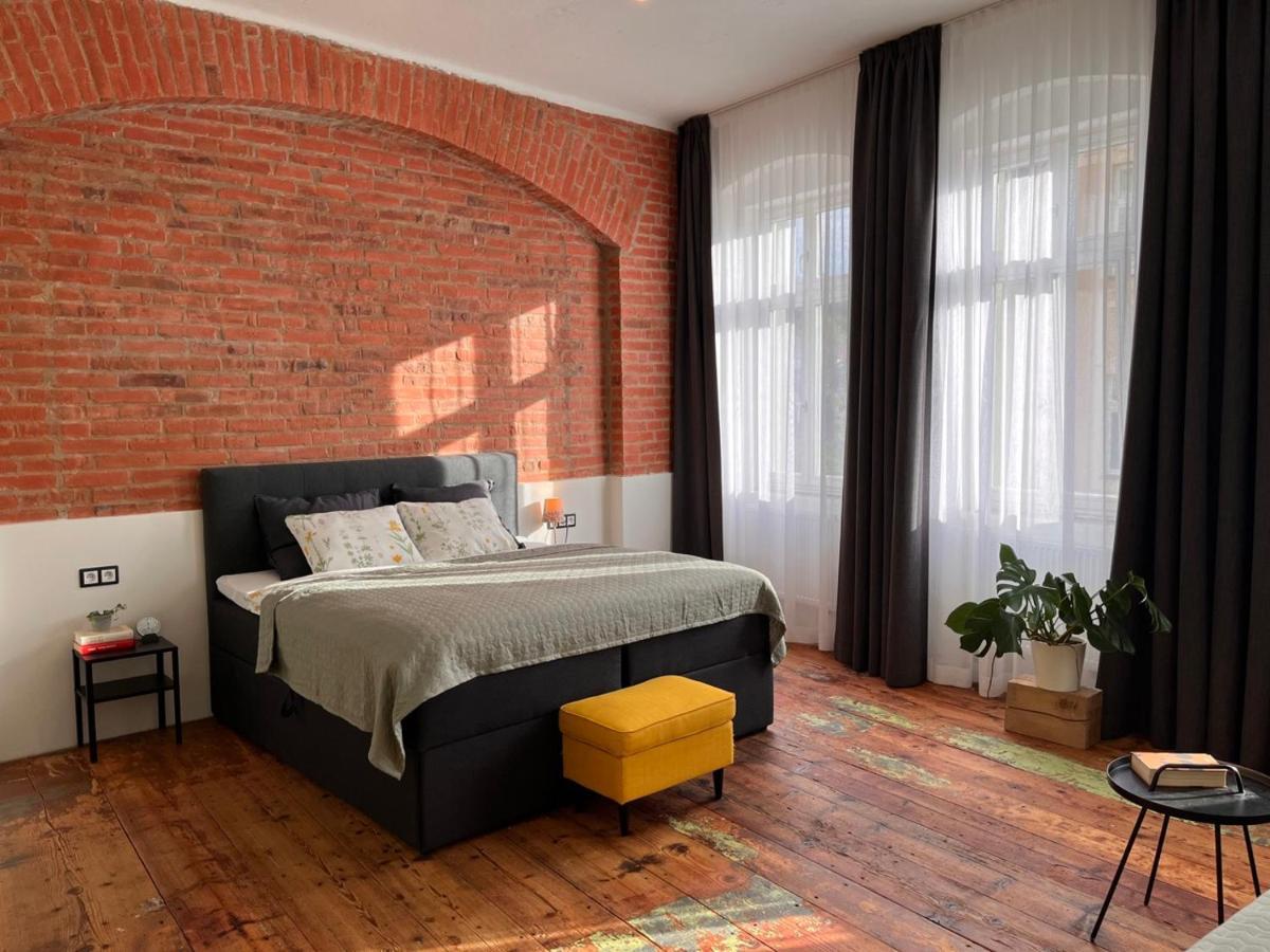 Four Rooms Carlsbad Authentic Карловы Вары Экстерьер фото